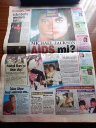 Gölge Adam 7 Gün 7 Gece Gazetesi - Turkish Newspaper - 16 23 Şubat 1988 - TRT'den de sorumlu devlet bakanı Adnan Kahveci'nin ilginç açıklaması televizyonu bana değil milyonlara sorun - kültür bakanı Melina Mercuri'nin konuğu olarak Yunanistan'a davet edilen Ancelo Davos'un ilk meyvesini yiyecek Fotoğrafı - Türkan Şoray'ın keyfi yerine geldi Fotoğrafı - Tarık Akan'ın sevinci neden kısa sürdü - Kemal Sunal'ın yeni tutkusu at yarışları Fotoğrafı - İbrahim Tatlıses yine mahkemede - eski kurtlar İzzet Günay Ediz Hun Göksel Arsoy Ekrem Bora ve Sadri Alışık buluştu Fotoğrafı - değerbilmez TRT - Uğur Dündar şerefime içildi ve atıldım - Müjdat Gezen yasaklar yasal değildir - TV'de aile saltanatı - Levent Kırca Oya Başar fotoğraf - Nevra Metin Serezli Fotoğrafı - selamsız bandosu filmi başrolde Şener Şen - kadının adı yok filminin başarılı oyuncusu Hale Soygazi Fotoğrafı - İstanbul'u satıyorum tiyatro oyunu Ferhan Şensoy Münir Özkul - Ünlü kadın yazarımız Pınar Kür'le - Michael Jackson AIDS mi