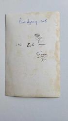 SES SANATÇISI ve ORKESTRA ŞEFİ ÖMER AYSAN'IN ORİJİNAL FOTOĞRAFI  - 18 x 12 cm EBADINDA - ÖMER AYSAN, SAHNEDE ALKIŞ TUTARKEN ÇEKİLMİŞ BİR KARE