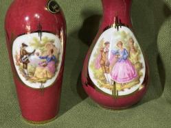 9,5 cm ve 12 cm arası ölçülerde  limoges minik vazolar - 5 adet