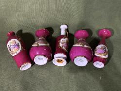 9,5 cm ve 12 cm arası ölçülerde  limoges minik vazolar - 5 adet