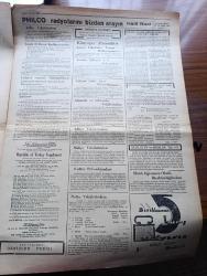 Ulus Gazetesi - Turkish Newspaper - 14 Şubat 1937 - Türk kadını başmakale - sancakta tahrikat yapılıyor - istiklali çekemeyenler Araplar tarafından ihtilal çıkarılmasına çalışıyor - İngiltere'nin silahlanması Almanya'da büyük bir heyecan uyandırdı - Cumhuriyet rejiminde inhisarlar idaresinin başarıları yazan Ali Rana Tarhan - Balkan Antantı Konseyi Dr. Tevfik Rüştü Aras Atina'ya hareket etti - Akdeniz'de Türkiye'nin nüfusu - atina'daki kitap resim sergimiz büyük alaka gördü Fotoğrafı - ipekli kadın çorapları ekonomi bakanlığı normlarını tespit etti - Maraş kurtuluşu Hasan Reşit Tankut'un halkevinde verdiği söylev - arkeoloji enstitüsü talebeleri Kayseri'ye gidiyorlar - İspanyol asilerinin bir Sovyet gemisini tuttukları bildiriliyor - Bir kitabın çıkardığı mesele yazan Ahmet Şükrü Esmer - Ankaragücü Gençlerbirliği karşılaşması geride kaldı - Mussolini trablus'a gidecek - İngiltere'de çıkan gazetelerin gündelik masrafları ve varidatı - Çengel kitabı çeviren Nurettin Artam Yazı Dizisi