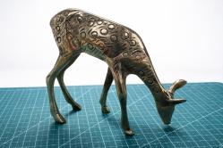 El Yapımı Pirinç Geyik Figürü – Dekoratif Obje