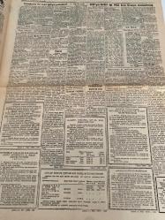 DÜNYA GAZETESİ - DOĞUM GÜNÜ HEDİYESİ (TURKISH NEWSPAPPER) - 17 HAZİRAN 1971 -  SADECE DÖRT SAYFADIR -Fahri Rıfkı Atay-Ekrem Acuner-Hakan Duman-Şefik Erensu-Sinasi Orel-Bedi Faik-Cemil Sena-Willy Brandt-Burhaneddin Semi-Muvaffak İhsan-Franca Antonini-Muharrem Atıkan-Kadir Sayın-Olcay Başarır-Şakir Suter-Doğan Talay-Başbakanlık tezkeresi yeraltı teşkilatını açıkladı-Tabii Senatör Acuner ve arkadaşları idam talebi ile yargılanacaklar-İstanbulda iki kızıl eşkıya daha yakalandı-TRTye ödül işi 958 bin liraya malolmuş-Özel sektör hor görülmemelidir-Zam kararlarının altında yeni hükümet üyelerinin imzaları vardır-Ticaret heyetlerinin yüzde otuzu casustur-Dolar Asya ülkelerinde düşmeye devam ediyor-Türkiyeye 20 günde 40 bin izinli işçi geldi-Hasta üniversite tedavi edilecek-Atatürk ilkeleri komisyon kuruldu-5 yıl ayrı kalan eşler boşanabilecek-Aşk ahlakı-Hür düşünce hür fikir-Pazar sohbeti oyun-Görüşler birincilik kazanan nutuk-Karga bana dedi ki-İkinci adam-Avrupa boks şampiyonası-Dört mağlubi