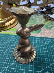 Vintage Pirinç Tavşan Figürlü Şamdan / Mumluk – Dekoratif & Koleksiyonluk