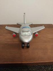 Uçak Tasarımlı Digital Saat ve Radyo