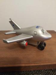 Uçak Tasarımlı Digital Saat ve Radyo