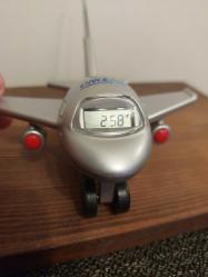 Uçak Tasarımlı Digital Saat ve Radyo