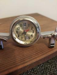 Uçak Tasarımlı Retro Masa Saati