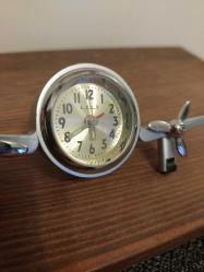 Uçak Tasarımlı Retro Masa Saati