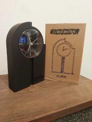 Modern Siyah Alarmlı Masa Saati