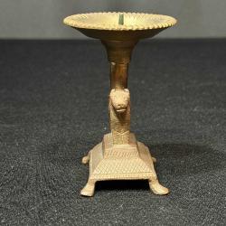 Pirinç Nandi Figürlü Mumluk – Hindistan, Modern Dönem