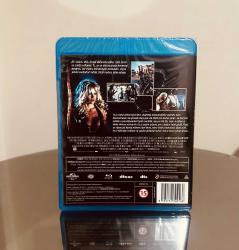 Barb Wire “Bana Bebek Deme “ Bluray  (Türkçe Altyazılı)