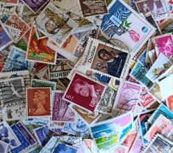 215 adet damgalı Dünya Pulları lotu