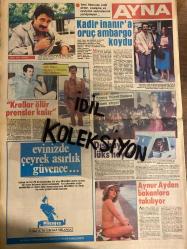 AYNA AKTÜELİTE VE MAGAZİN GAZETESİ - DOĞUM GÜNÜ HEDİYESİ (TURKİSH - NEWSPAPER) - 27 HAZİRAN 1984 - SAYI : 20 - TAM TAKIM 12 SAYFADIR -Banu Alkan-Kadir İnanır-Salih Güney-Yonca Yücel-Aynur Aydan-Seda Sayan-Meral Zeren-Engin Çağlar-Münir Özkul-Cüneyt Arkın-Yasemin Kutsi-Cem Erman-Hülya Meriç-Didem Öneren-Bülent Ovacık-Haluk Öztürkatay-Bahar Öztan-Pembe Mutlu-Ziyaettin Akbay-Gönül Yazar-Nigâr Uluer-Tayfun Çoragan-Cenk Koray-Zeki Alasya-Metin Akpınar-Muzaffer Özpınar-Zerrin Egeliler-Hülya Tuğlu-Yusuf Nalkesen-Sylvie Vartan-Tony Scotti-Göksel Arsoy-Michel Platini-Oğuz Çavuşoğlu-Şule Çavuşoğlu-Metin Fadıllıoğlu-Zeynep Fadıllıoğlu-Yıldırım Mayruk-Aslı Behlül-Oktay Bayramoğlu-Nilgün Özbay-Rana Dilmen-Uğur Süzer-Ayşen Süzer-Linda Günyüz-Asım Günyüz-Erdi Batu-Oğuz Türkoğlu-Ayla Batu-Nevin Türkoğlu-Suat Oktay-Jutta Oktay-Kemal Oktay-Manire Oktay-Canan Oktay