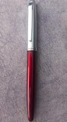 AKBANK LOGOLU İRİDİUM POİNT PARİS DOLMA KALEM.  KONDİSYON YÜKSEK KOLEKSİYONLUK.  ÇOK ZARİF VE NADİR