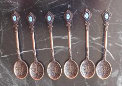 NAZAR BONCUKLU KABARTMA DESENLİ BAKIR RENKLİ 6'LI ÇAY KAŞIĞI.  YENİ