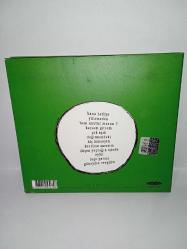 CD Pinhani başka şeyler albümü. Orijinal. Disk 10 üzerinden 9.5 sorunsuz çalışıyor koleksiyonluk