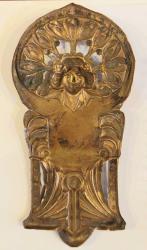 Avrupa/Çekya, Kuzey Bohemya. Nadir Bir Art Nouveau, Leydi ve Çiçek Formlarıyla Süslenmiş Rölyef Kabartmalı (Mobilya Parçası) Plaka. 1895-1900'ler. Bronz, Patinalı. Mükemmel Detaylı Bir İşçilikte Üretilmiş. İyi Durumda. (60×128 mm)