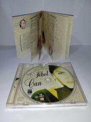 CD işte Türk sanat müziği işte Sibel Can. Orijinal Raks dönem baskı albüm. Disk 10 üzerinden 9.5 Sorunsuz çalışıyor. Ön kartonet tertemiz. arka kartonet 10/9