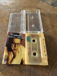 ZÜLFÜ LİVANELİ / SAAT 4 ... YOKSUN - KASET