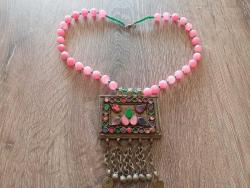 Eski Türkmen işi alpaka dan mamul doğal pembe kuvars taşlı kolye