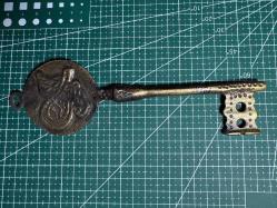 Osmanlı Formunda Pirinç Dekoratif Anahtar – Büyük Boy