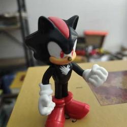 LOT.16 » Sonic Figür