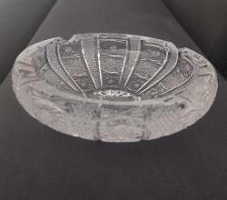 PAŞABAHÇE KRİSTAL KÜLLÜK.  FARKLI BİR TASARIM.  KONDİSYON YÜKSEK KOLEKSİYONLUK NADİR