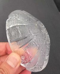 PAŞABAHÇE KRİSTAL KÜLLÜK.  FARKLI BİR TASARIM.  KONDİSYON YÜKSEK KOLEKSİYONLUK NADİR