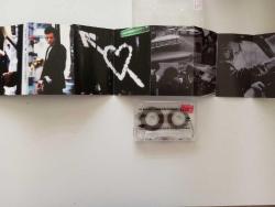 Jon Bon Jovi – Queen Of New Orleans , Ugly ,Naked,Little City 1997 Türkiye Baskı Kaset  A1 Queen Of New Orleans 4:32 A2 Janie, Don't Take Your Love To Town 5:18 A3 Midnight In Chelsea 4:58 A4 Ugly 3:23 A5 Staring At Your Window With A Suitcase In My Hand 4:26 A6 Every Word Was A Piece Of My Heart 5:15 B1 It's Just Me 6:44 B2 Destination Anywhere 4:55 B3 Learning How To Fall 4:03 B4 Naked 4:41 B5 Little City 4:56 B6 August 7, 4:15 4:57 B7 Cold Hard Heart 4:42