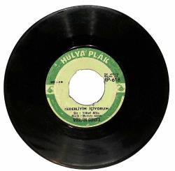 Müslüm Gürses – Günahkarmı Doğdum Bilmem & Kederliyim İçiyorum Plak (10/6.5) PLK26859