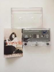 Vanessa Paradis , Natural High , Silver And Gold ,Your Love Has Got A Handle On My Mind 1992 Türkiye Baskı Kaset A1 Natural High 3:18 A2 I'm Waiting For The Man 3:25 A3 Silver And Gold 2:41 A4 Be My Baby 3:19 A5 Lonely Rainbows 2:47 A6 Sunday Mondays 3:53 B1 Your Love Has Got A Handle On My Mind 3:58 B2 The Future Song 4:54 B3 Paradis 3:02 B4 Just As Long As You Are There 3:23 B5 Gotta Have It 2:15
