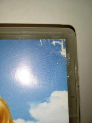 DVD Barbie & kız kardeşleri at binicilik okulu. Orijinal. Türkçe dublaj. Çalışmasını etkilemeyen çizikler var, sorunsuz çalışıyor. Koleksiyonluk