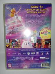 DVD Barbie Uzay Macerası. Orijinal. Türkçe dublaj. Çalışmasını etkilemeyen çizikler var, sorunsuz çalışıyor. Koleksiyonluk