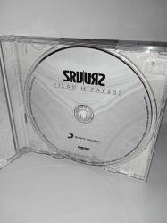 Cd Server Uraz (PİT10) Yılan hikayesi albümü. Orijinal. Disk ve kartonet tertemiz, sıfır ayarında. Sorunsuz çalışıyor. Koleksiyonluk. Feat. Tankurt Manas, Fery, sansar salvo, joker, Beta Berk Bayındır, Cegıd, Deniz Gürzumar