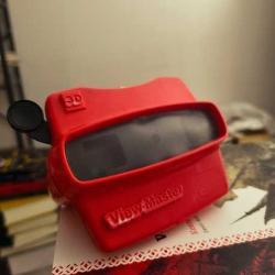 Kırmızı View-Master 3D Görüntüleyici
