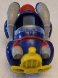 KOLEKSİYONDAN DEĞİŞİK BİR ARABA MODEL. CANLI RENKLİ.