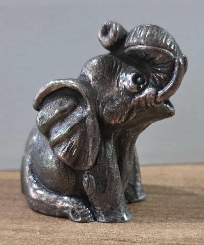 1980-90'lar Polyester Üzerine 925 Ayar Gümüş Kaplama Üretici Damgalı Minyatür Fil Figürü