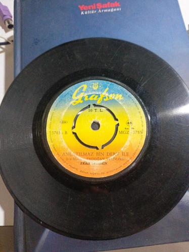 Zeki Müren anlatılmaz bin dert ile - maziden gelen yolculuk