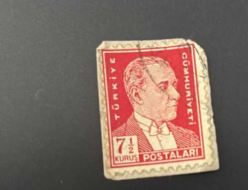 Türk Pulu - Turkish Stamp - Mektup Zarfından Kesilmiş / Postadan Geçmiş Pul Filateli - DAMGALI - ATATÜRK TEMALI PUL,  7 1/2 KURUŞ - Türkiye Cumhuriyeti - NOSTALJİK DOĞUM GÜNÜ HEDİYESİ