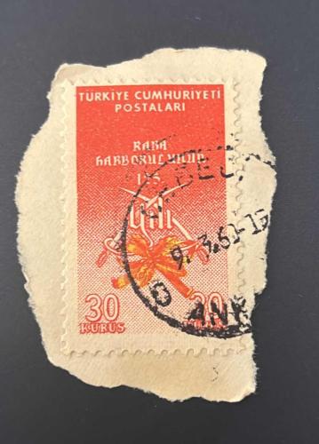Türk Pulu - Turkish Stamp - Mektup Zarfından Kesilmiş / Postadan Geçmiş Pul Filateli - DAMGALI - KARA HARB OKULUNUN 125. YILI TEMALI PUL, 30 KURUŞ - Türkiye Cumhuriyeti - NOSTALJİK DOĞUM GÜNÜ HEDİYESİ