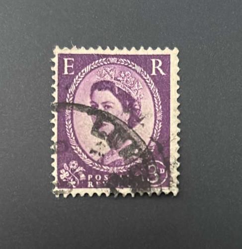 İngiltere Pulu - England Stamp - Postadan Geçmiş Pul Filateli - DAMGALI - KRALİÇE II. ELIZABETH TEMALI PUL, 3 PARA - YABANCI PULLAR - NOSTALJİK DOĞUM GÜNÜ HEDİYESİ