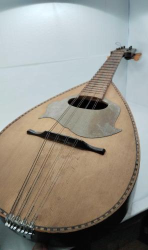 AHŞAP MÜZİK ALETİ, ÇOK ENDER ANTİKA ''PAPAJORJİU MANDOLİN'' 1969 YILINDAN HATASIZ 214