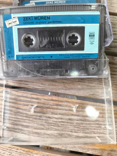 Zeki Müren / Gözlerin Doğuyor Gecelerime / Kaset