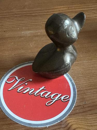 Vintage 1950'ler Alman tamamen dolu ağır Bronz Döküm – Yavru Ördek Figürin