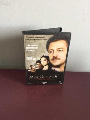 Dvd Film Mavi Gözlü Dev Orijinal - Çiziksiz Yetkin Dikinciler Dolunay Soysert Özge Özberk Hergün yeni Ürün