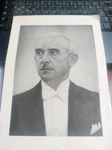 Kitaptan çıkma İsmet İnönü ve imzalı baskı sayfası