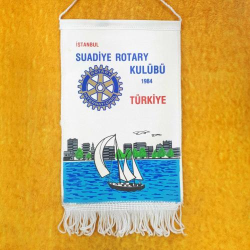 İSTANBUL SUADİYE ROTARY KULÜBÜ 1984 TÜRKİYE , YELKENLİ TEKNE GÖRSELLİ İPEK FLAMA