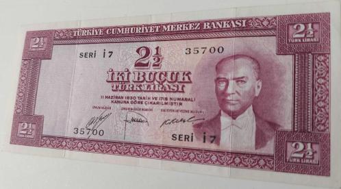 5.EMİSYON 1.TERTİP 2,5 İKİ BUÇUK TÜRK LİRASI SERİ İ7 35700 SERİ NUMARALI KAĞIT PARA NATÜREL ÇOK ÇOK TEMİZ EN NADİRİ