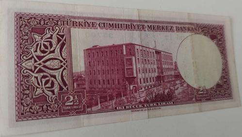 5.EMİSYON 1.TERTİP 2,5 İKİ BUÇUK TÜRK LİRASI SERİ İ7 35700 SERİ NUMARALI KAĞIT PARA NATÜREL ÇOK ÇOK TEMİZ EN NADİRİ